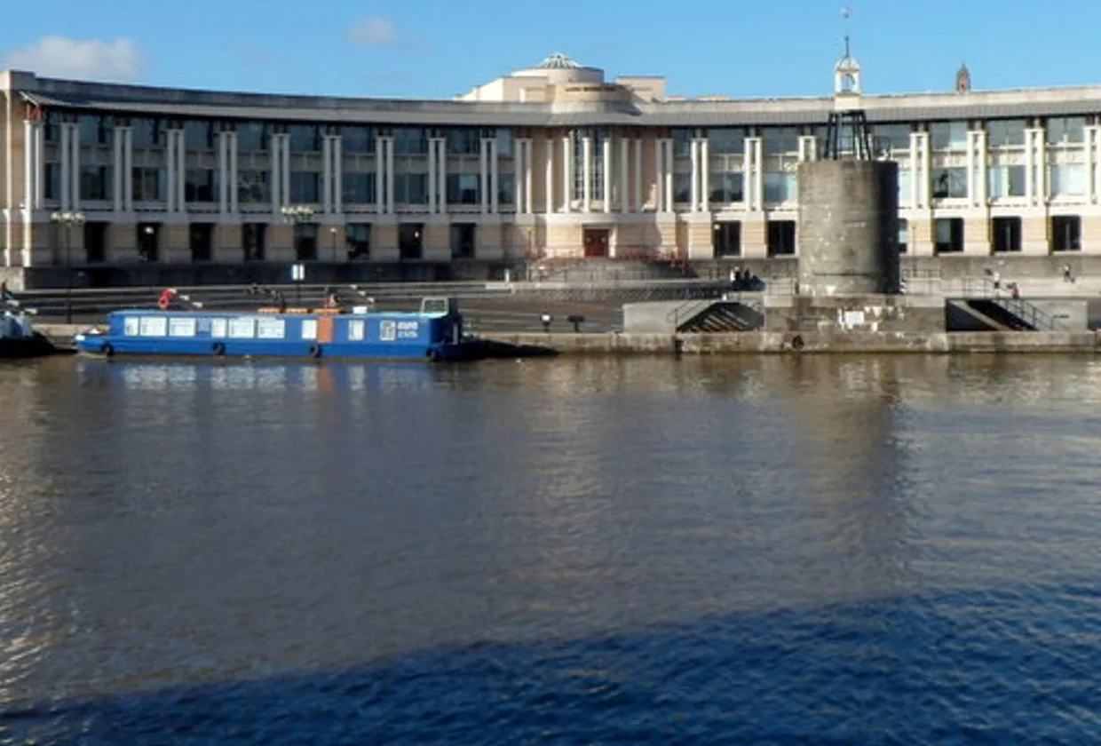 Bristol Amphitheatre & Waterfront Square — concerts and tickets in Bristol